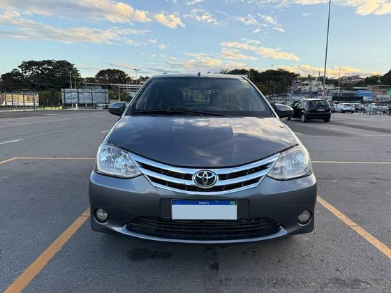 TOYOTA ETIOS 1.5 XS 16V FLEX 4P MANUAL TOYOTA ETIOS 1.5 XS 16V FLEX 4P MANUAL